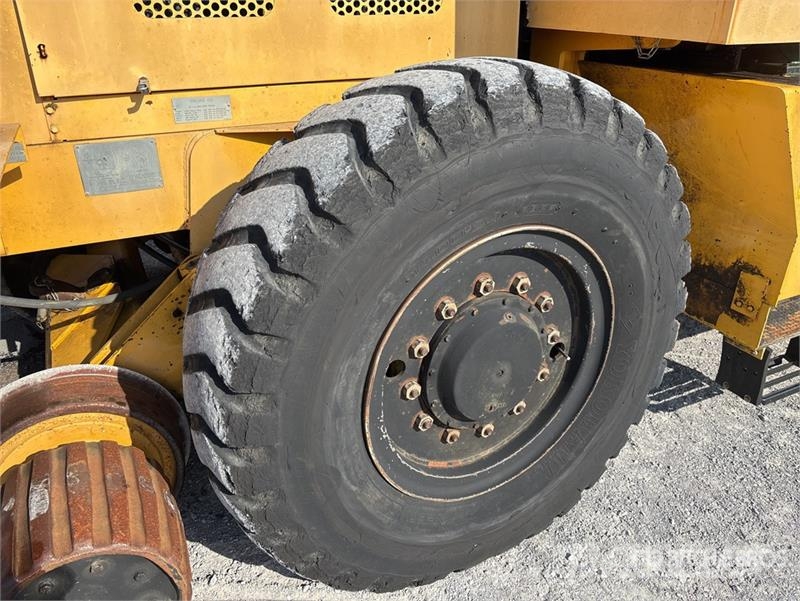 Swing Master 181TC Loader Other components