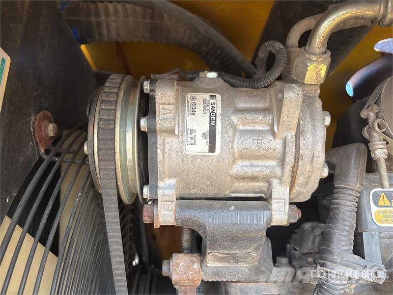 Swing Master 181TC Loader Other components