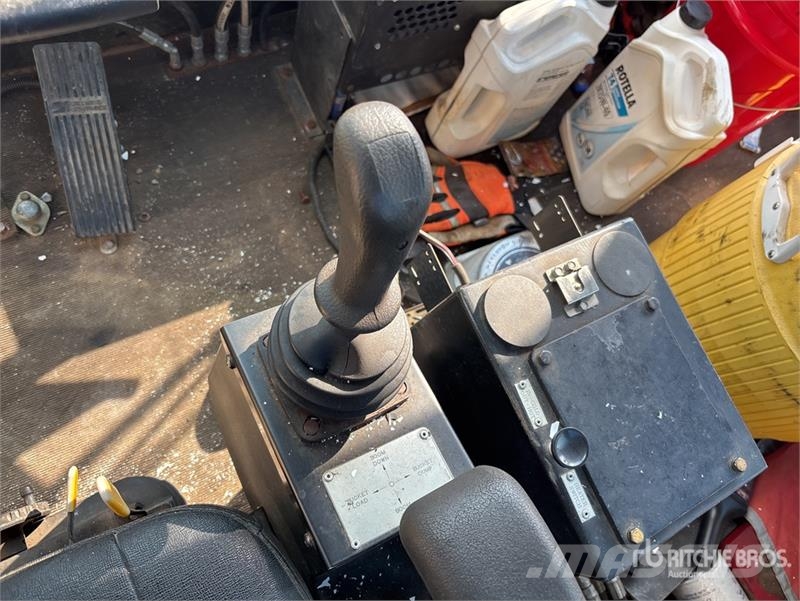 Swing Master 181TC Loader Other components