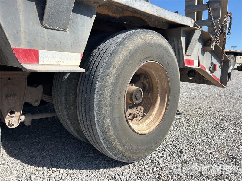 T/A Lowboy Trailer Zemie treileri