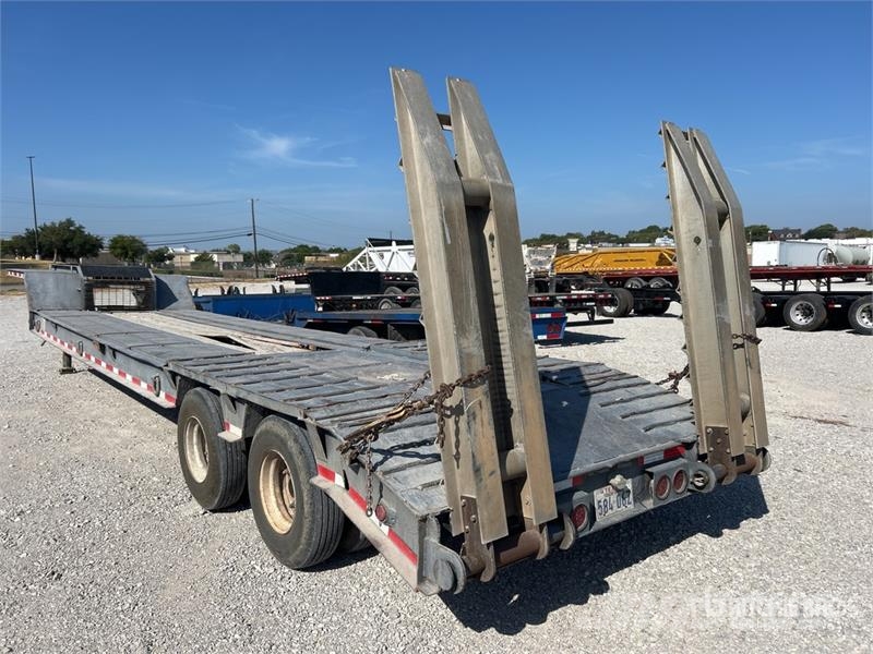 T/A Lowboy Trailer Zemie treileri