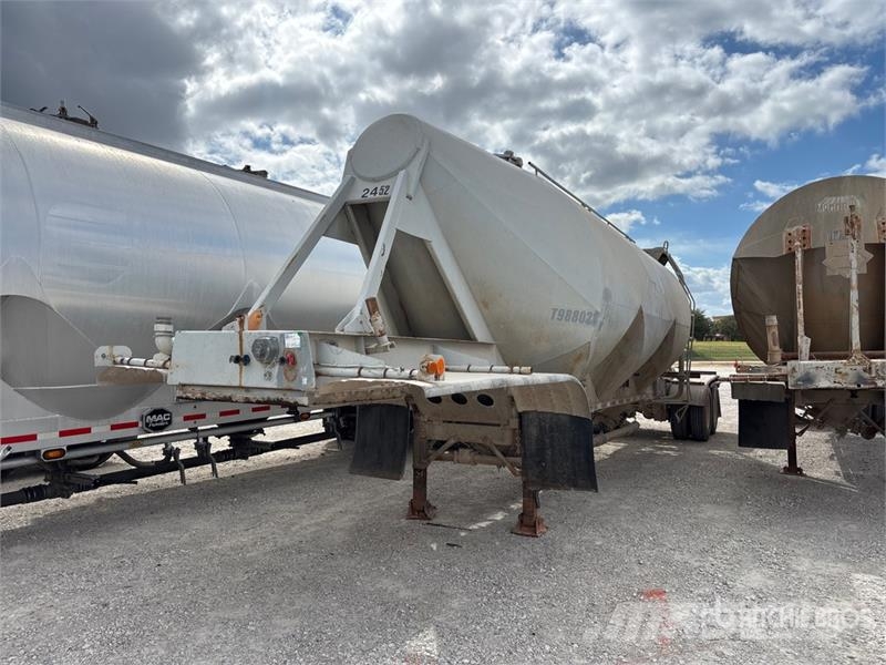 T/A Pneumatic Bulk Trailer Citas piekabes