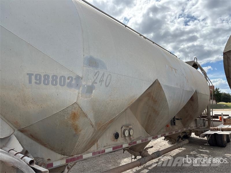 T/A Pneumatic Bulk Trailer Citas piekabes