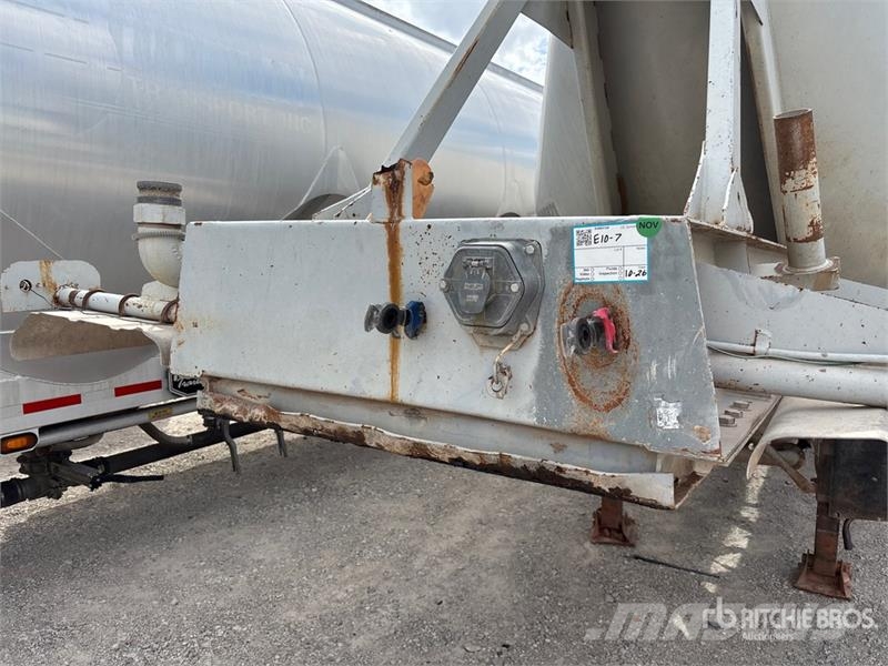 T/A Pneumatic Bulk Trailer Citas piekabes