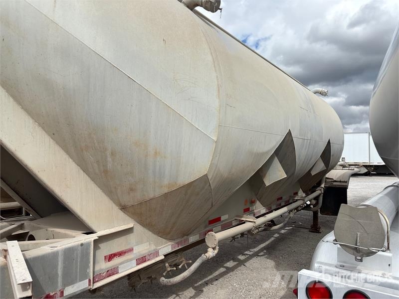T/A Pneumatic Bulk Trailer Citas piekabes