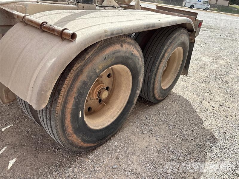 T/A Pneumatic Bulk Trailer Citas piekabes