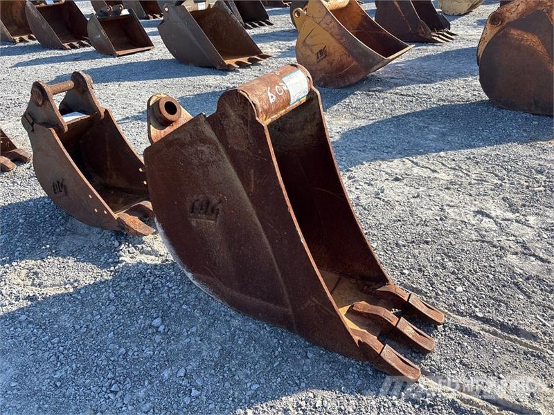 TAG 12 in Q/C Digging Excavator Bucket Kaušai
