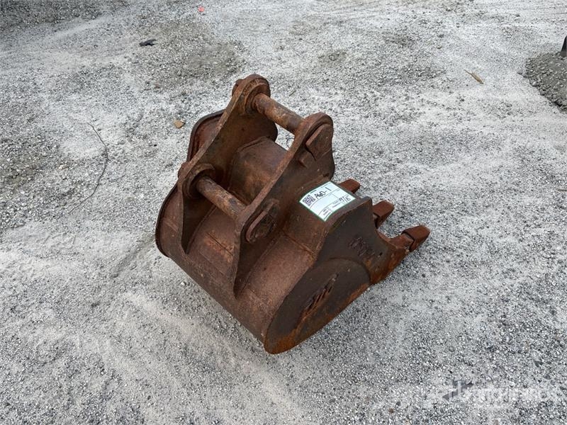 TAG 18 in Digging Excavator Bucket Baldes