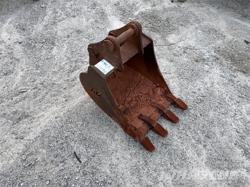 TAG 18 in Digging Excavator Bucket Baldes