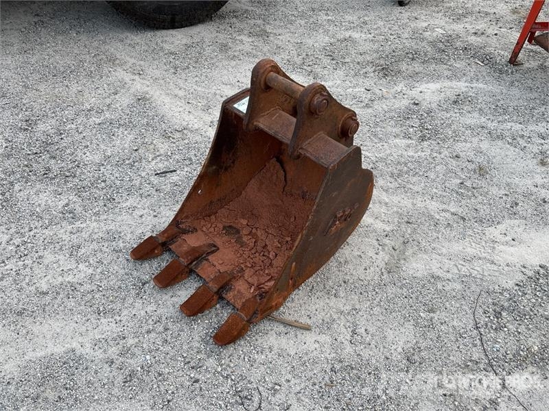 TAG 18 in Digging Excavator Bucket Baldes