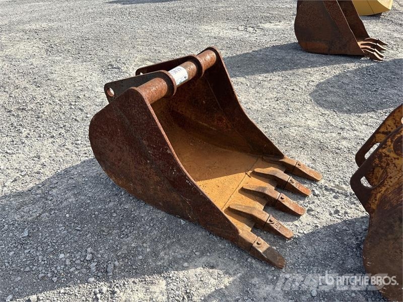 TAG 24 in Digging Excavator Bucket Kaušai