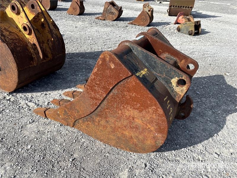TAG 24 in Digging Excavator Bucket Kaušai