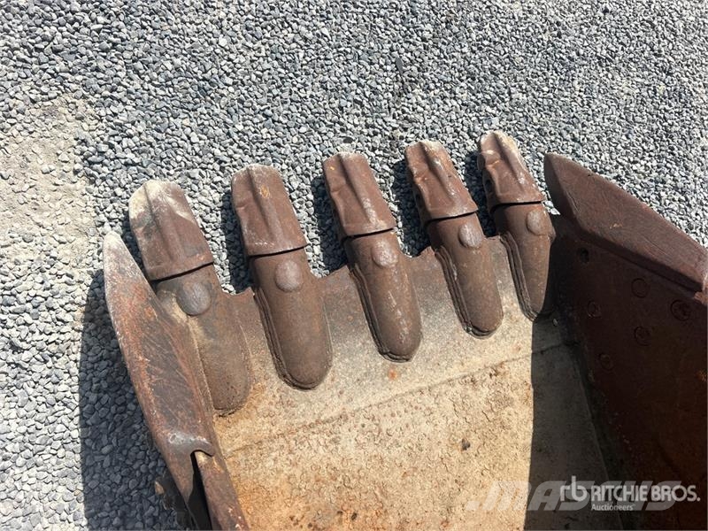 TAG 36 in Digging Excavator Bucket - Fits Hitachi ZX30 Cucharones