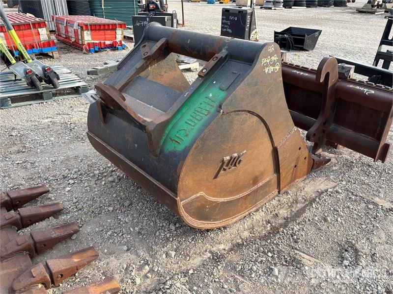 TAG Manufacturing 42 in . Excavator Bucket Cucharones