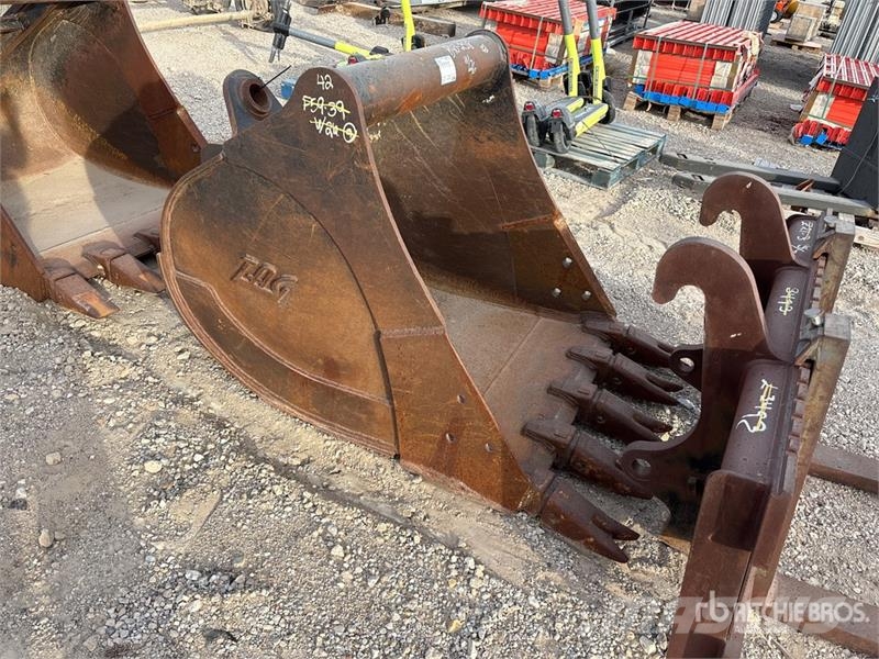 TAG Manufacturing 42 in . Excavator Bucket Cucharones