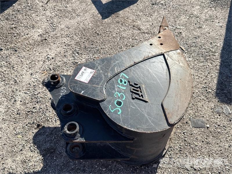 TAG TB250BKT18 18 in Digging Excavator Bucket دلاء