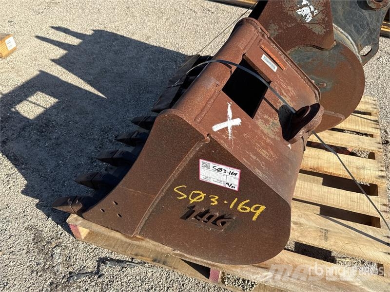 TAG TB260BKT24 24 in Digging Excavator Bucket دلاء