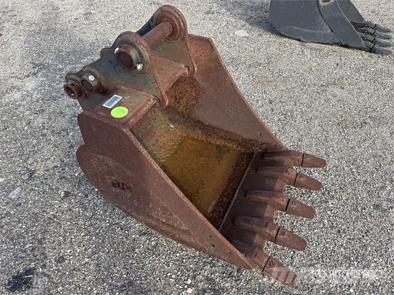 TAG TB260BKT24 24 in Digging Excavator Bucket دلاء