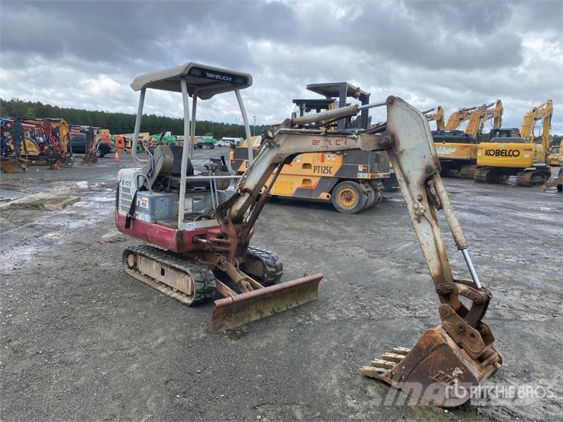 Takeuchi TB016 Miniekskavaatorid < 7 t
