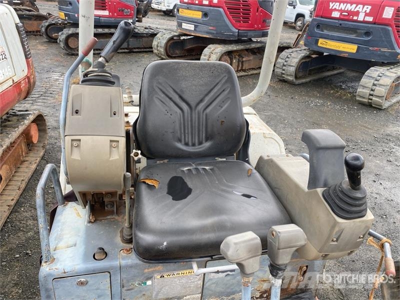 Takeuchi TB016 Miniekskavaatorid < 7 t