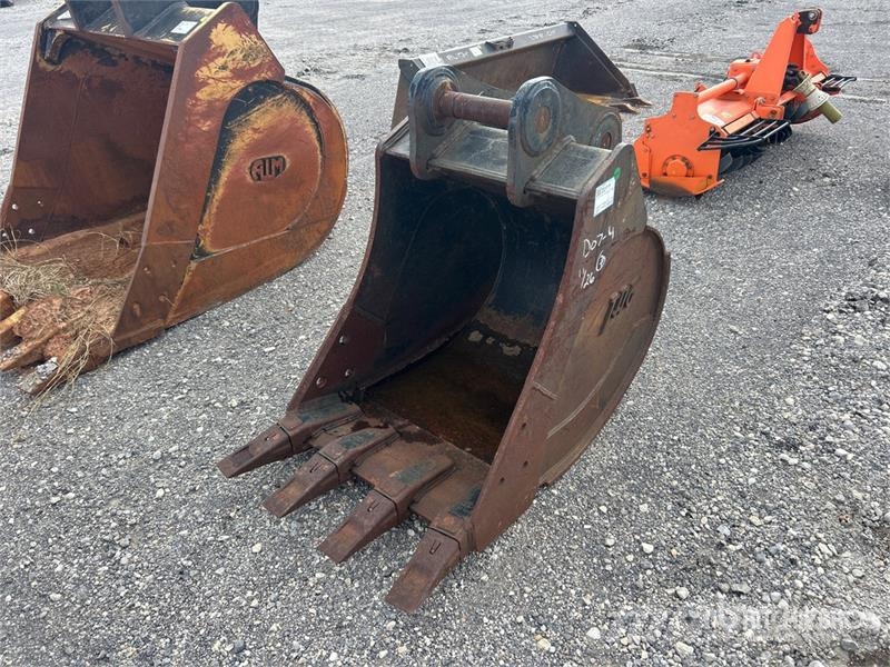 Takeuchi TB1140 30 in Digging Excavator Bucket Cucharones