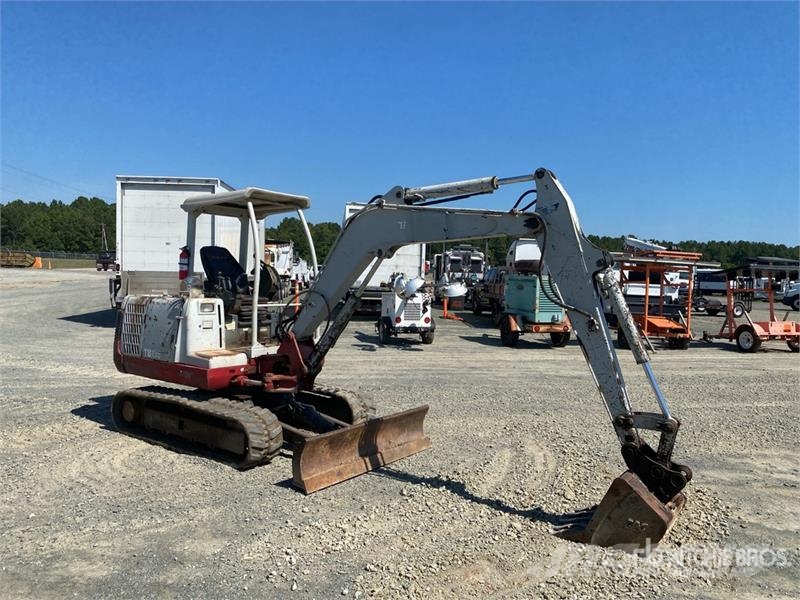 Takeuchi TB135 Mini rýpadlá < 7t
