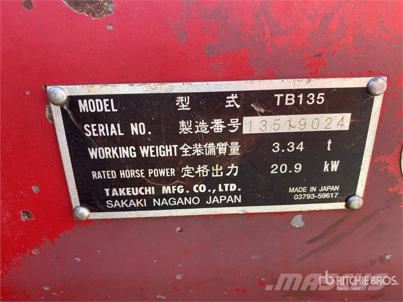 Takeuchi TB135 Mini rýpadlá < 7t