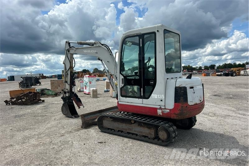 Takeuchi TB135 소형 굴삭기 7톤 미만