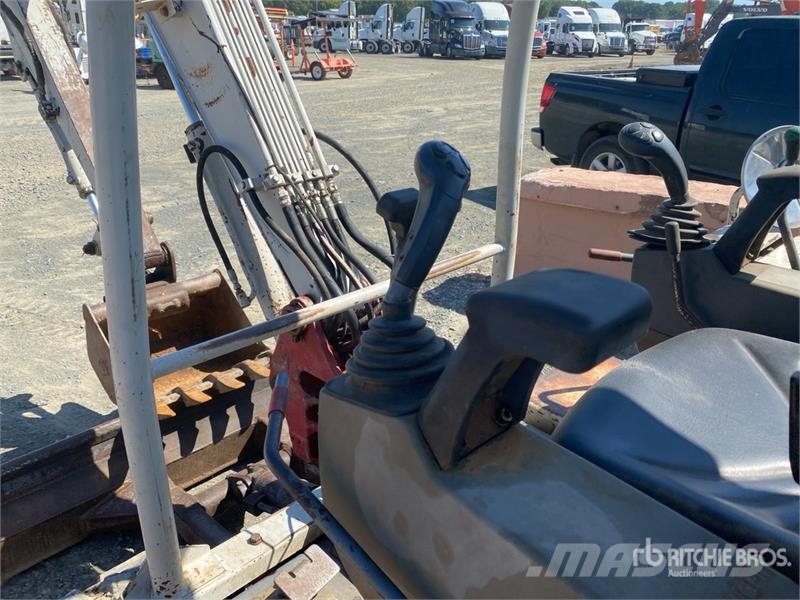 Takeuchi TB135 Mini rýpadlá < 7t