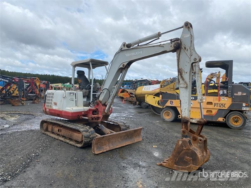 Takeuchi TB145 Miniekskavaatorid < 7 t