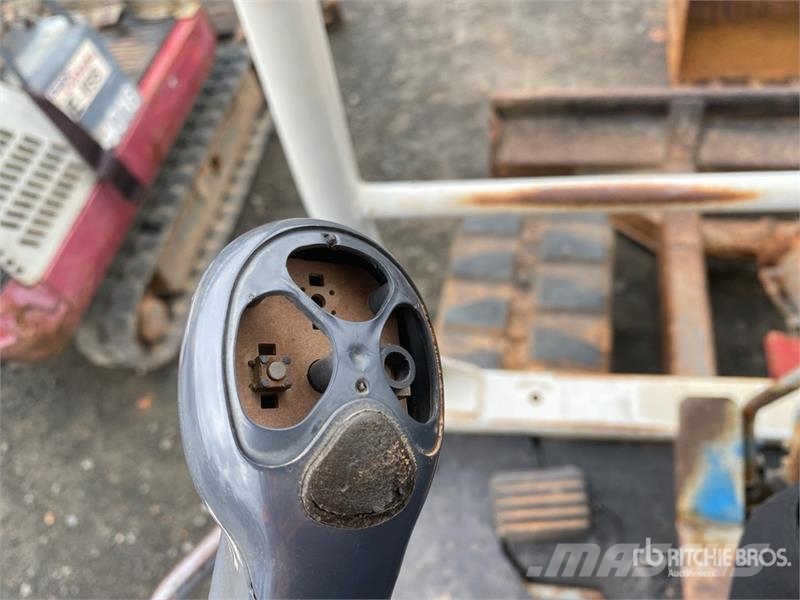 Takeuchi TB145 Miniekskavaatorid < 7 t