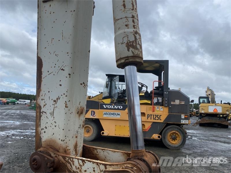 Takeuchi TB145 Miniekskavaatorid < 7 t