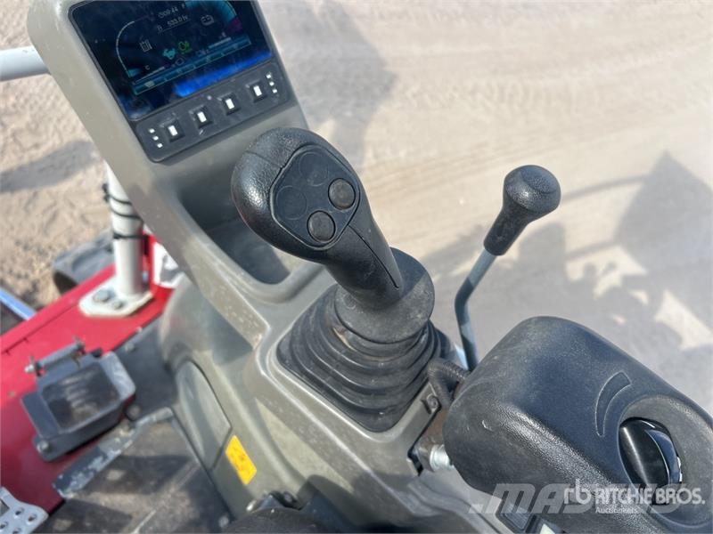 Takeuchi TB20e Electric Mini Excavator Mini Escavadoras <7t