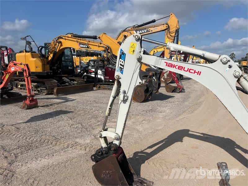 Takeuchi TB20e Electric Mini Excavator Mini Escavadoras <7t