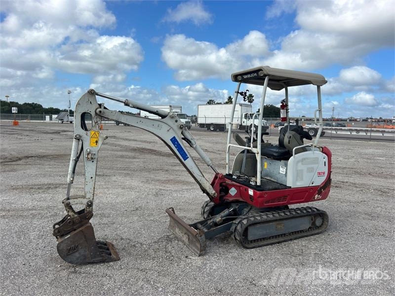 Takeuchi TB216 Mini bagri <7t