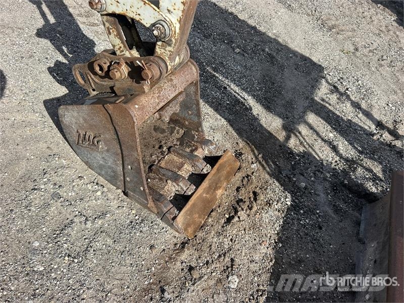 Takeuchi TB216 Mini bagri <7t