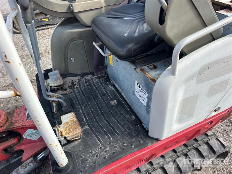 Takeuchi TB216 Mini bagri <7t