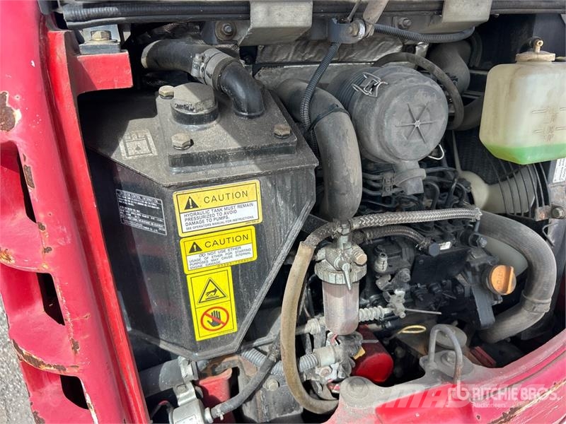 Takeuchi TB216 Mini bagri <7t
