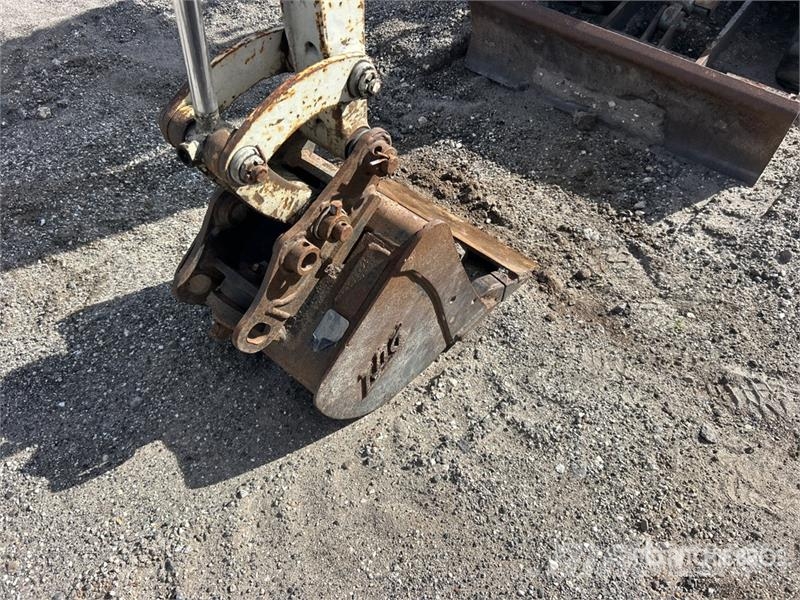 Takeuchi TB216 Mini bagri <7t
