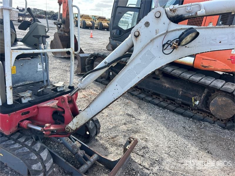 Takeuchi TB216 Mini bagri <7t