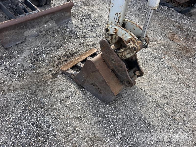 Takeuchi TB216 Mini bagri <7t