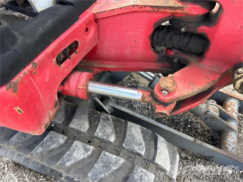 Takeuchi TB216 Mini bagri <7t