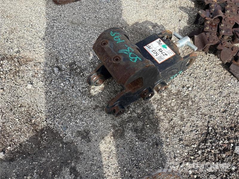 Takeuchi TB216QC 8 in Quick Coupler Quick connectors