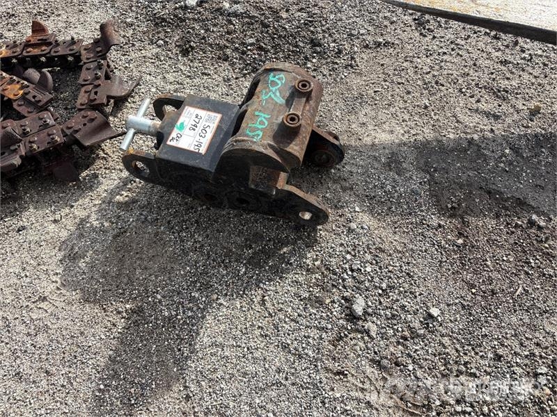 Takeuchi TB216QC 8 in Quick Coupler Quick connectors
