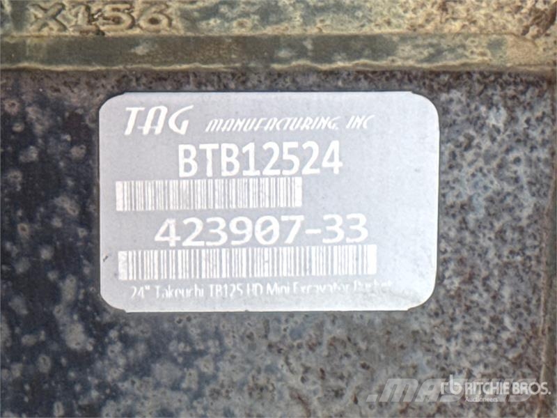 Takeuchi TB225BKT24 24 in Digging Excavator Bucket دلاء