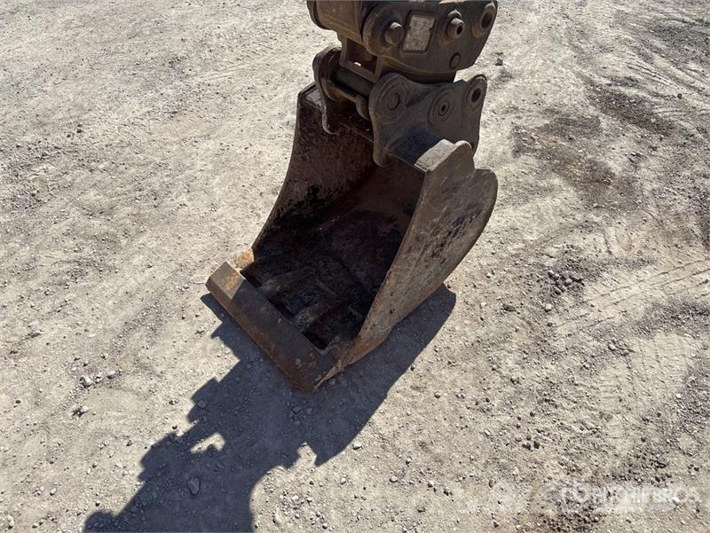Takeuchi TB230 Mini rýpadla < 7t