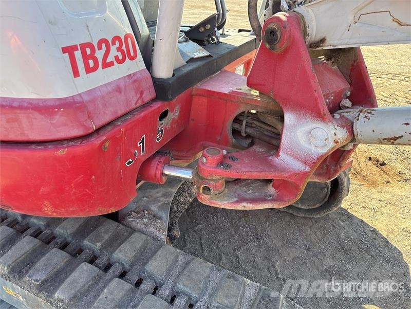 Takeuchi TB230 Mini rýpadla < 7t