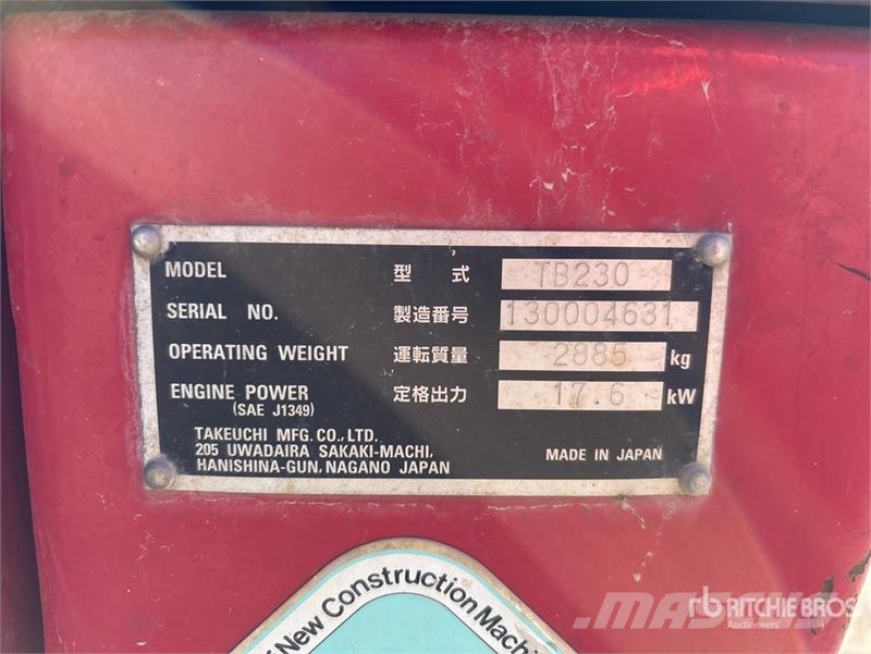 Takeuchi TB230 Mini rýpadla < 7t