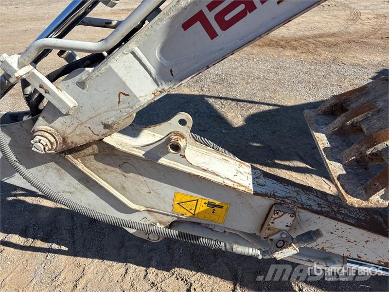 Takeuchi TB230 Mini rýpadla < 7t