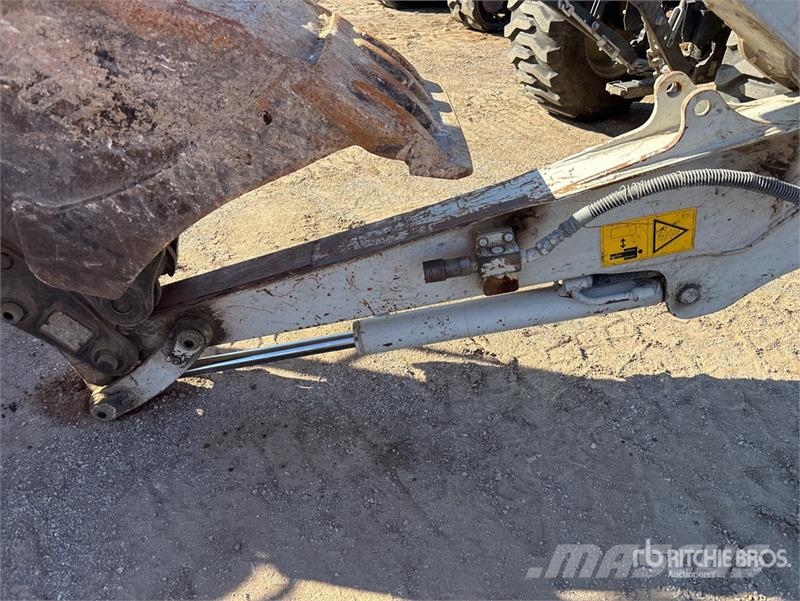 Takeuchi TB230 Mini rýpadla < 7t